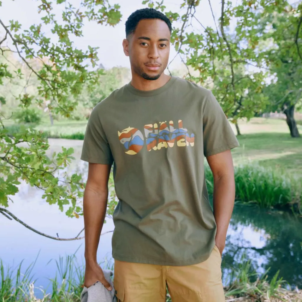 Fjällräven MULTICOLOR LOGO T-SHIRT M Herren - T-Shirt^Herren Shirts Und Tops