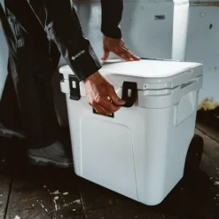 Yeti Coolers ROADIE 48 - Kühlbox^ Kühlboxen Und Kühltaschen